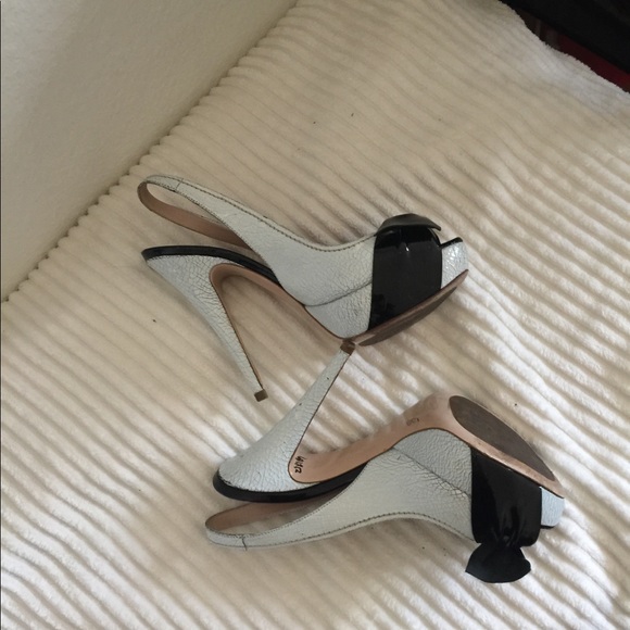 miu miu black and white bow heels - Picture 4 of 12